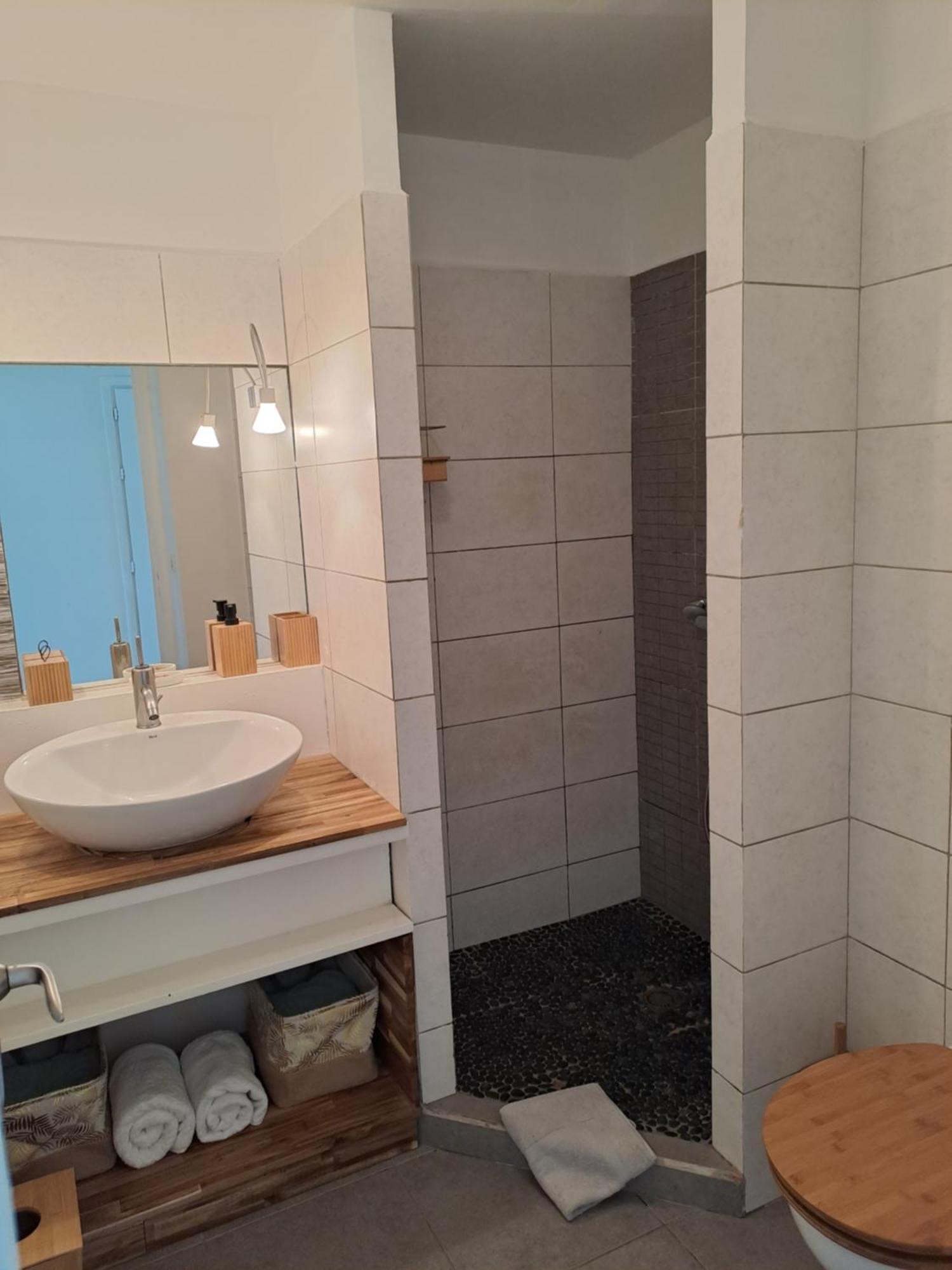 Rdc Appartement En Bord De Mer Au Son Des Vagues Le Moule Zewnętrze zdjęcie